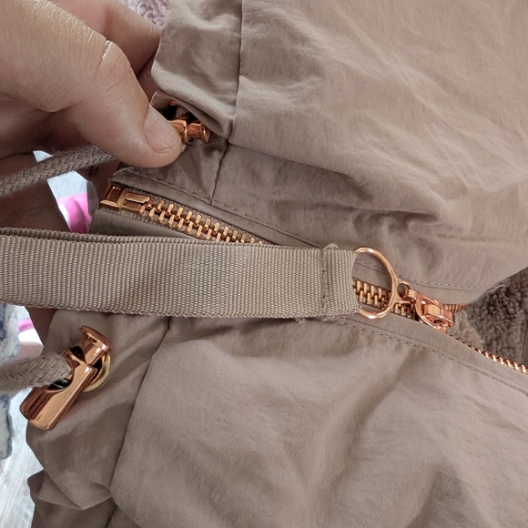 Ashley By 26 International Tan Pink Utility Jacket with Hood And Rose Gold - Picture 5 of 5